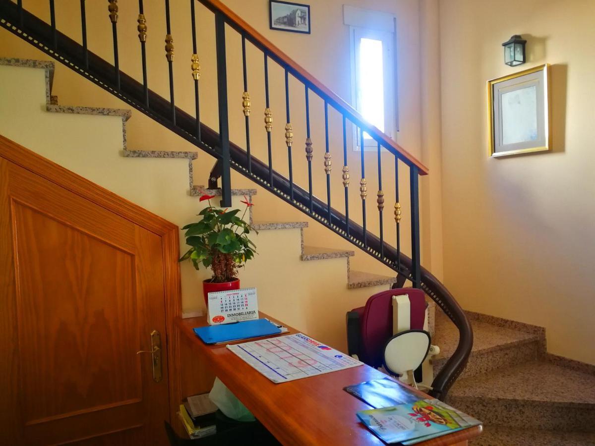 Hostal La Estacion Benajarafe Exterior photo